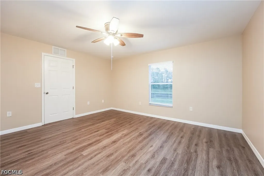 2705 Villa Avenue S Lehigh Acres FL 33976