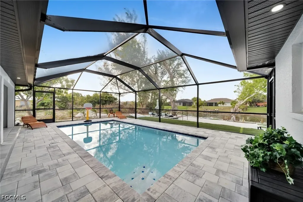145 SE 17th Street Cape Coral FL 33990