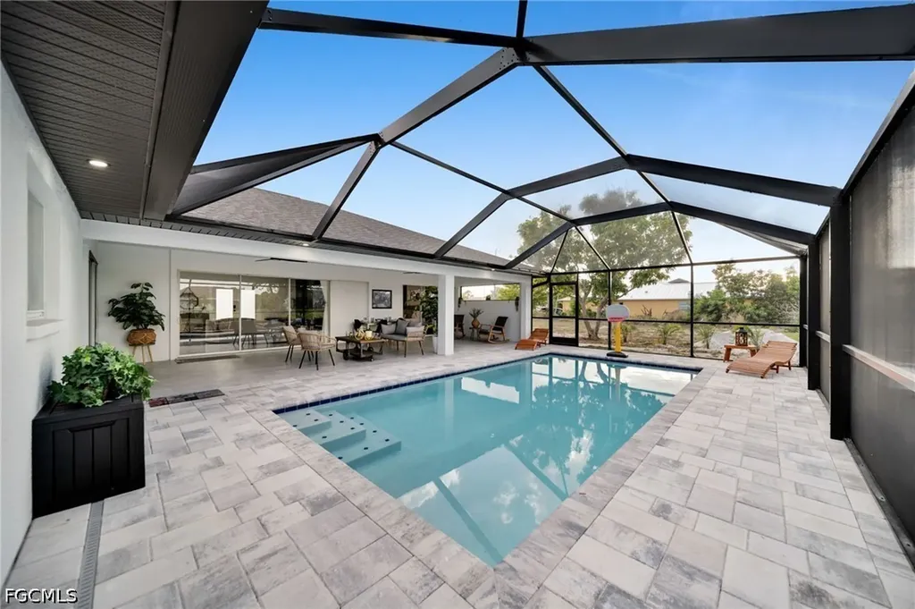 145 SE 17th Street Cape Coral FL 33990