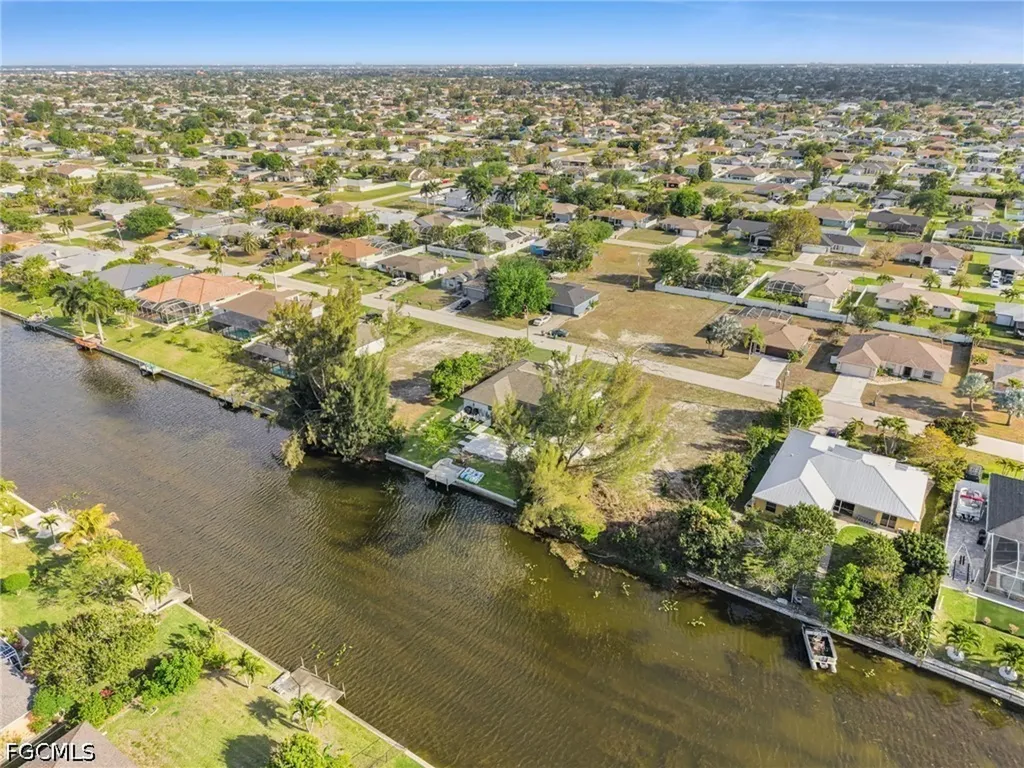 145 SE 17th Street Cape Coral FL 33990