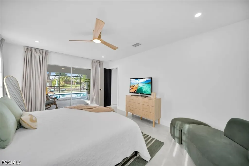 145 SE 17th Street Cape Coral FL 33990