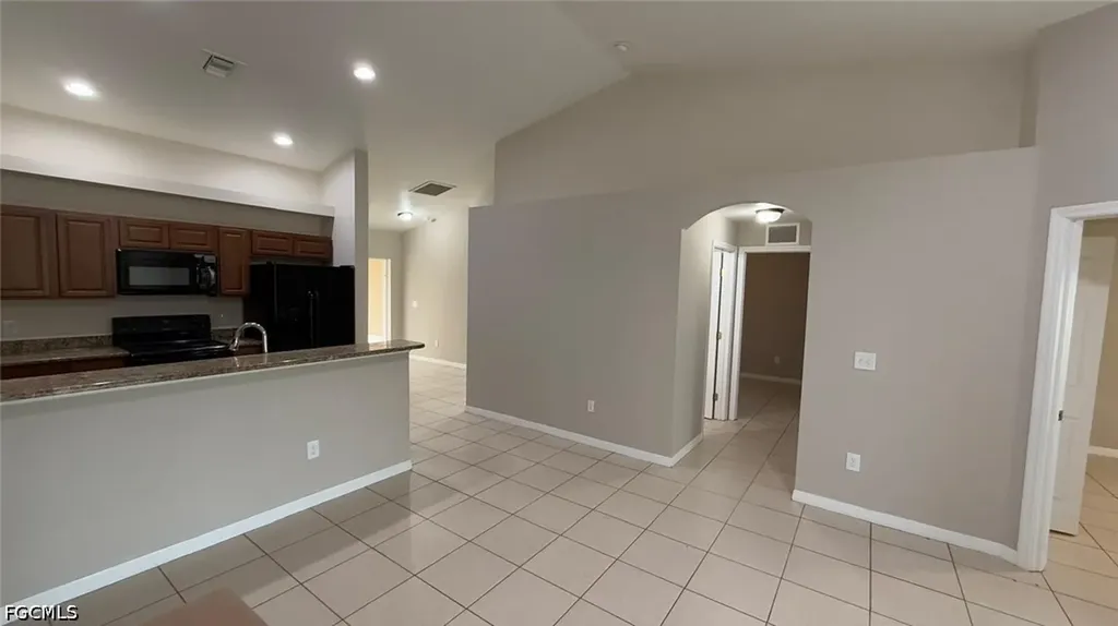 1621 SW 33rd Street Cape Coral FL 33914
