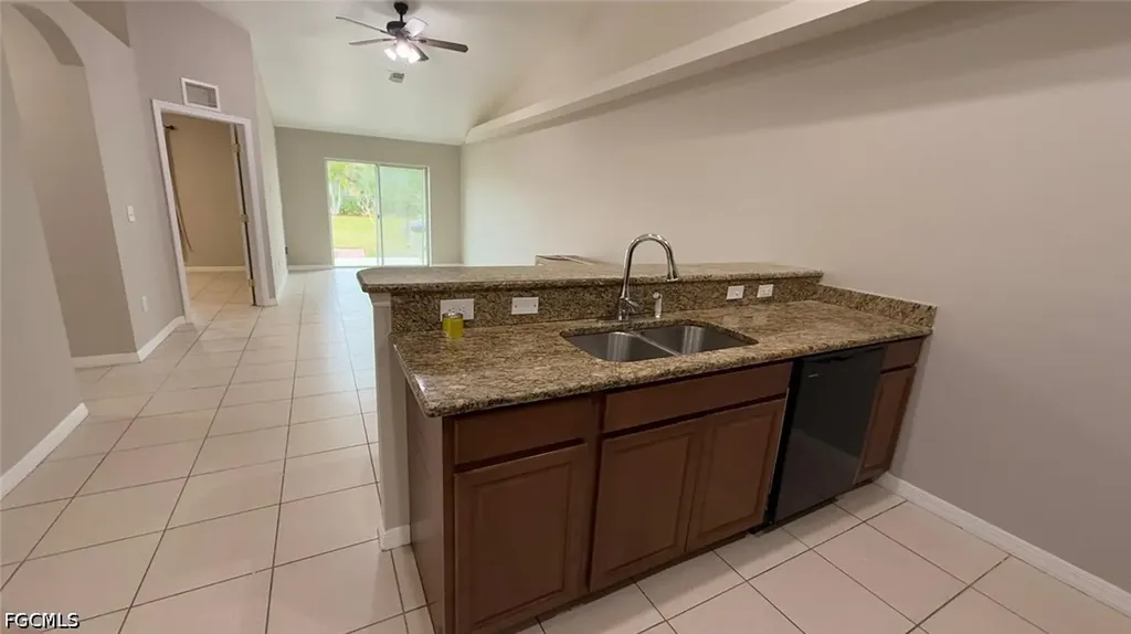 1621 SW 33rd Street Cape Coral FL 33914