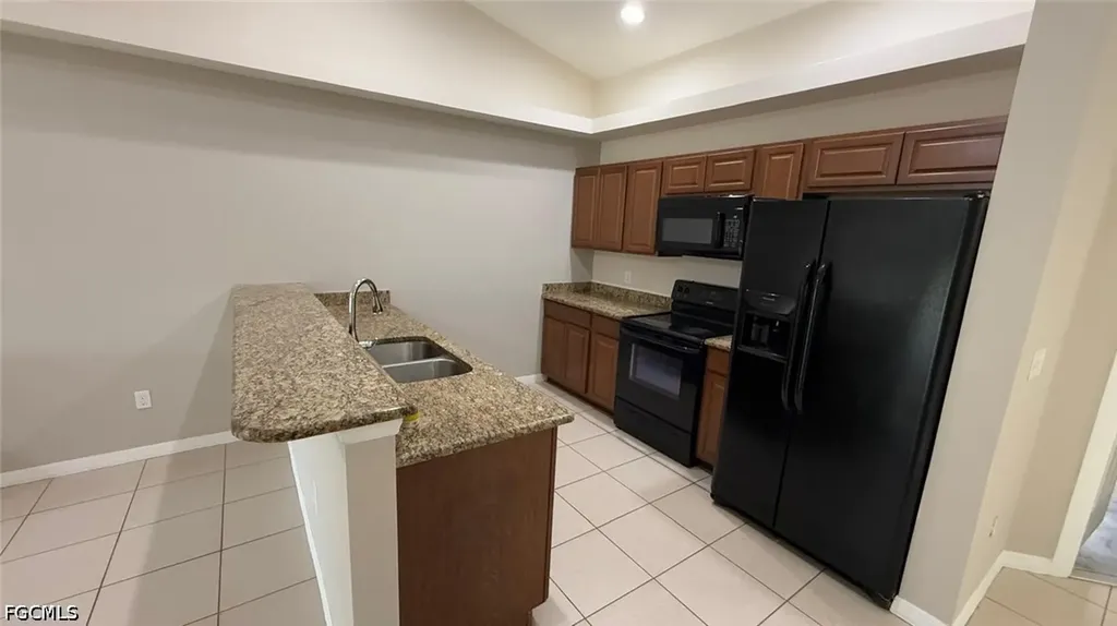 1621 SW 33rd Street Cape Coral FL 33914