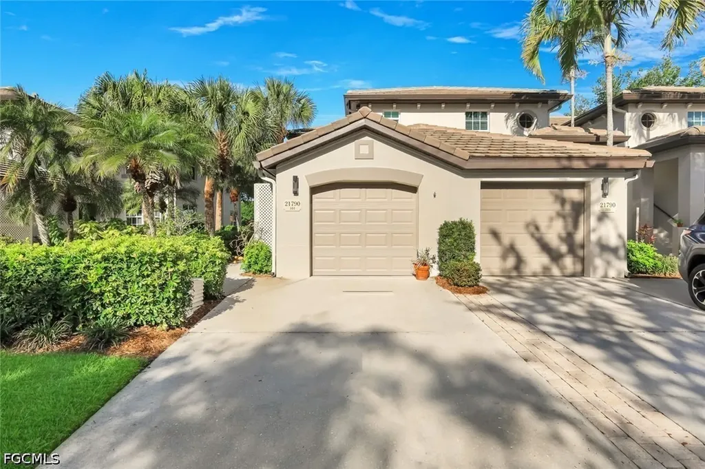 21790 Southern Hills Drive Estero FL 33928