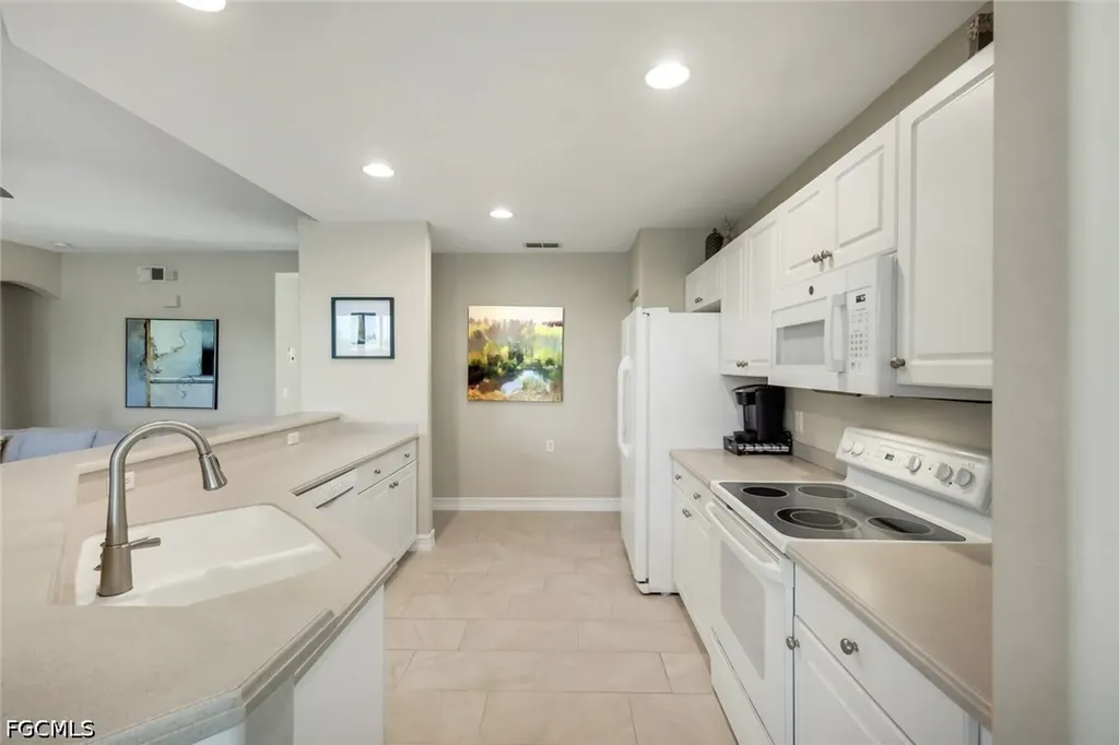 21790 Southern Hills Drive Estero FL 33928