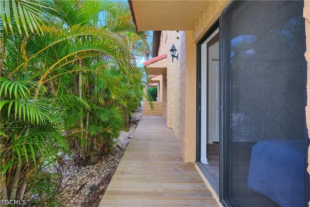 5510 SW 4th Place Cape Coral FL 33914