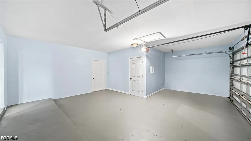 50 Palm Tree Terrace Fort Myers FL 33905