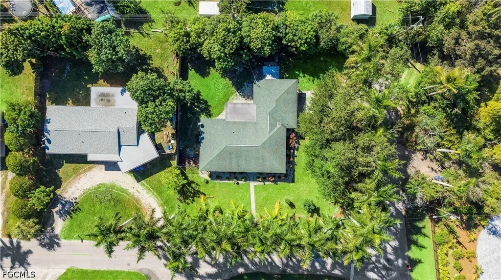50 Palm Tree Terrace Fort Myers FL 33905