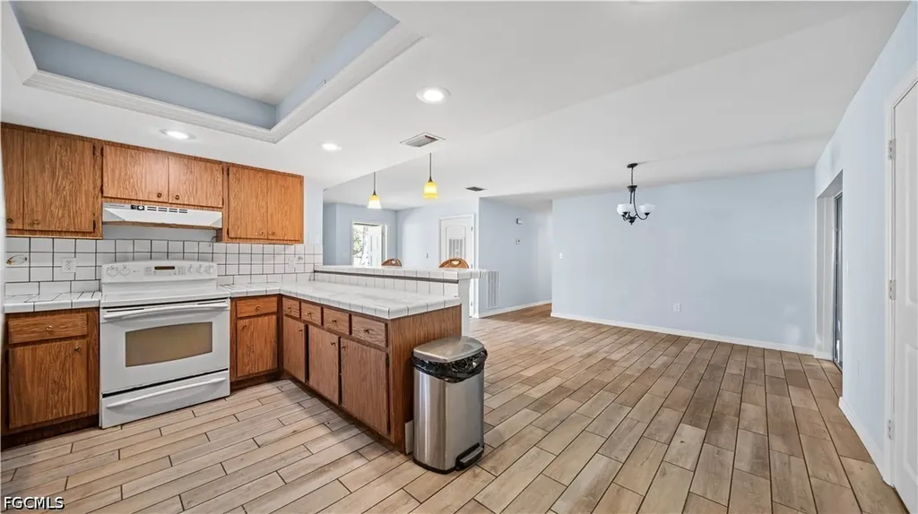 50 Palm Tree Terrace Fort Myers FL 33905