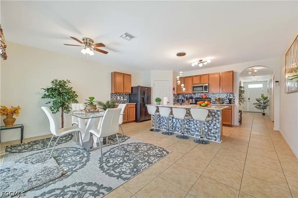 216 SW 29th Street Cape Coral FL 33914