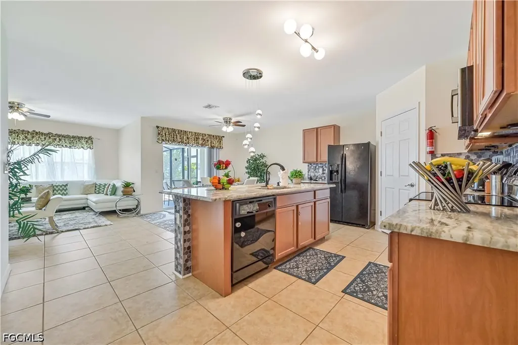 216 SW 29th Street Cape Coral FL 33914