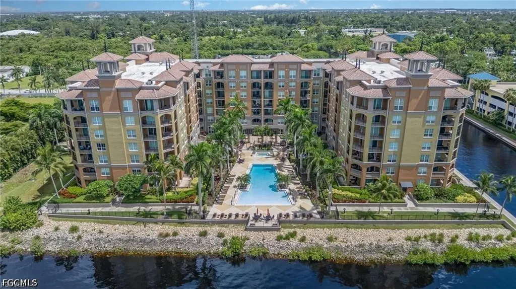 2825 Palm Beach Boulevard Fort Myers FL 33916
