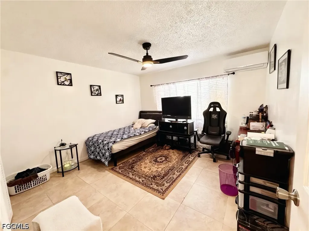 196 E Mariana Avenue North Fort Myers FL 33917