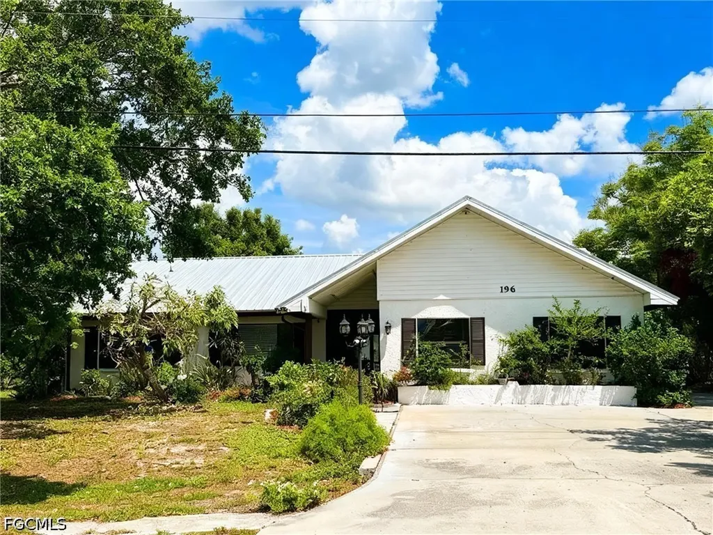 196 E Mariana Avenue North Fort Myers FL 33917