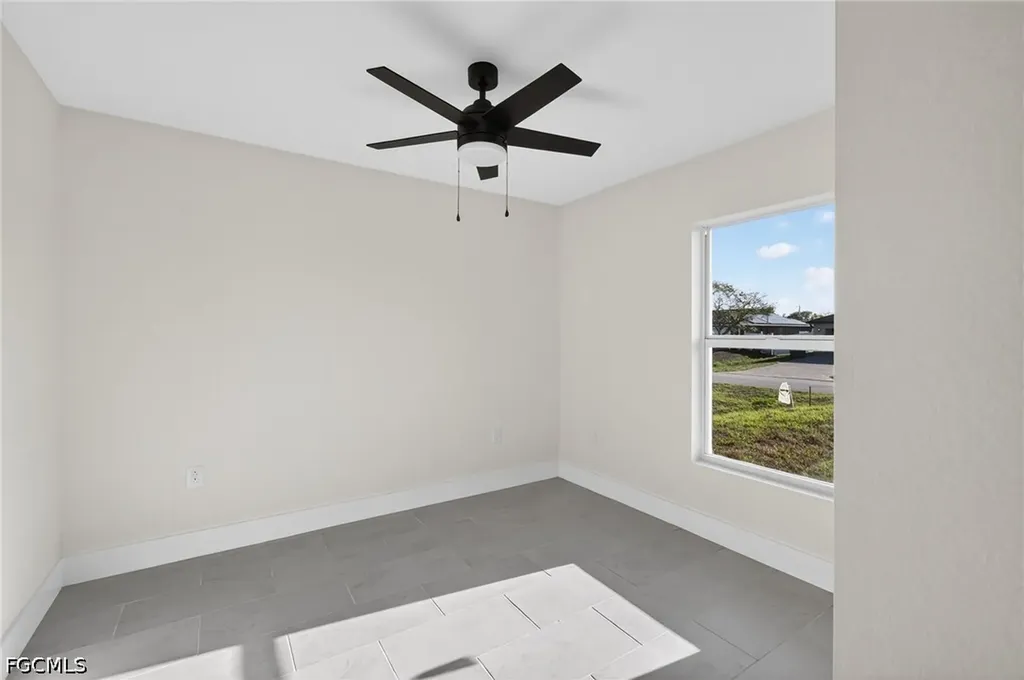 1614 NE 6th Avenue Cape Coral FL 33909