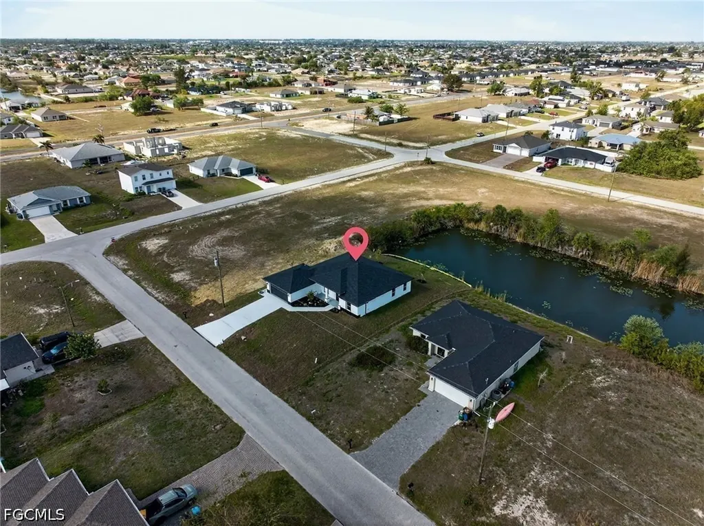1614 NE 6th Avenue Cape Coral FL 33909