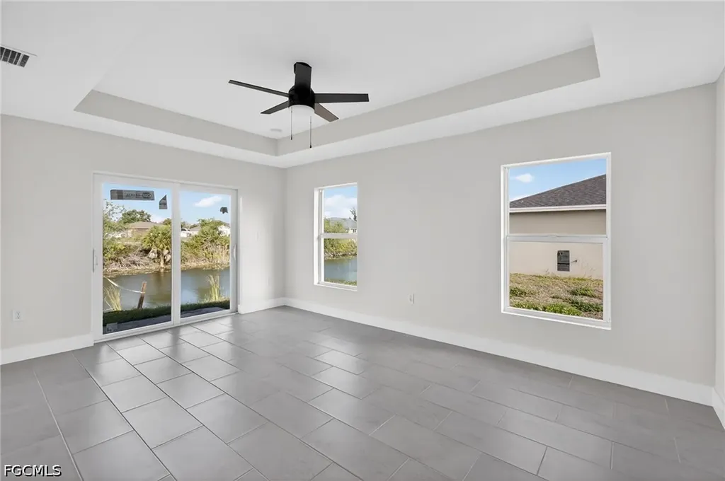 1614 NE 6th Avenue Cape Coral FL 33909