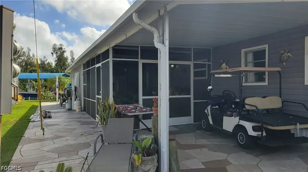 91 Sun Circle Fort Myers FL 33905