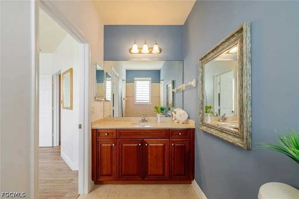 5643 Kensington Loop Fort Myers FL 33912