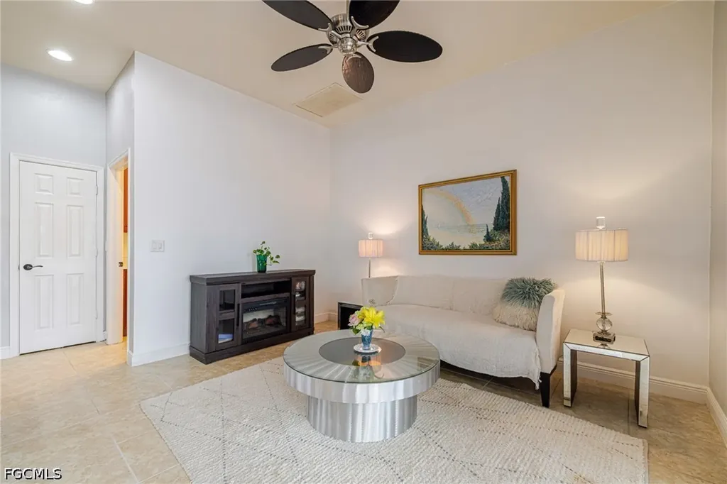 5643 Kensington Loop Fort Myers FL 33912