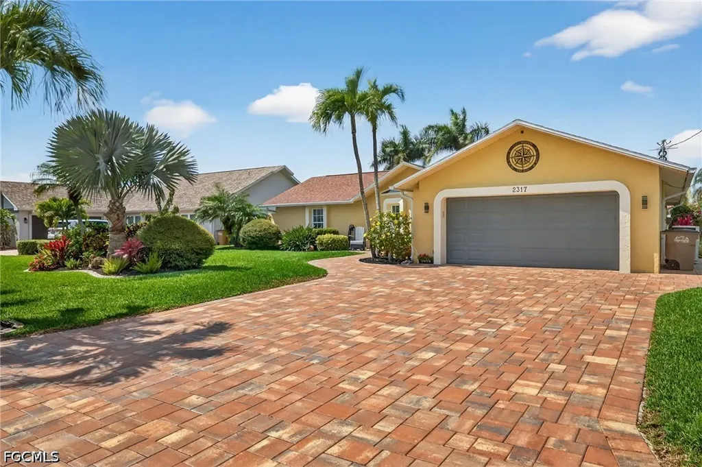 2317 SE 27th Terrace Cape Coral FL 33904