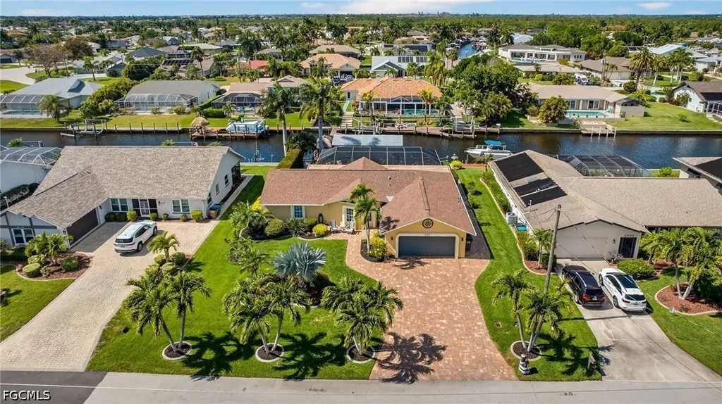 2317 SE 27th Terrace Cape Coral FL 33904