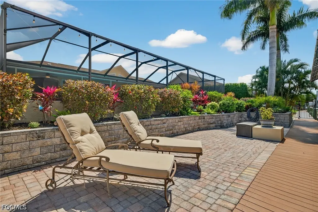 2317 SE 27th Terrace Cape Coral FL 33904