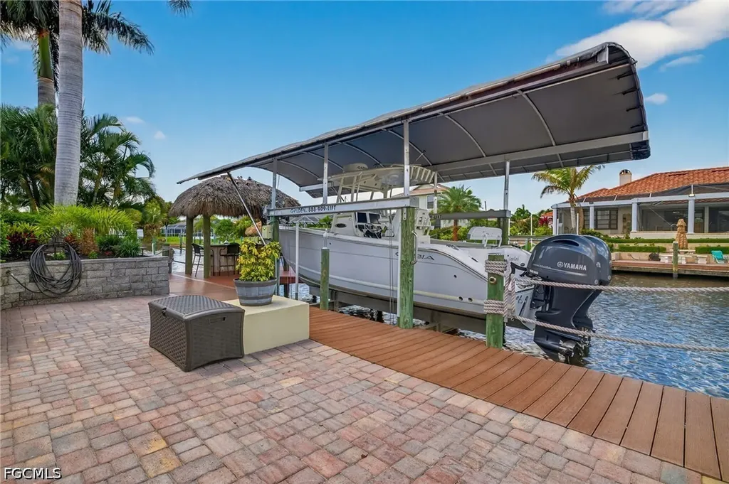 2317 SE 27th Terrace Cape Coral FL 33904