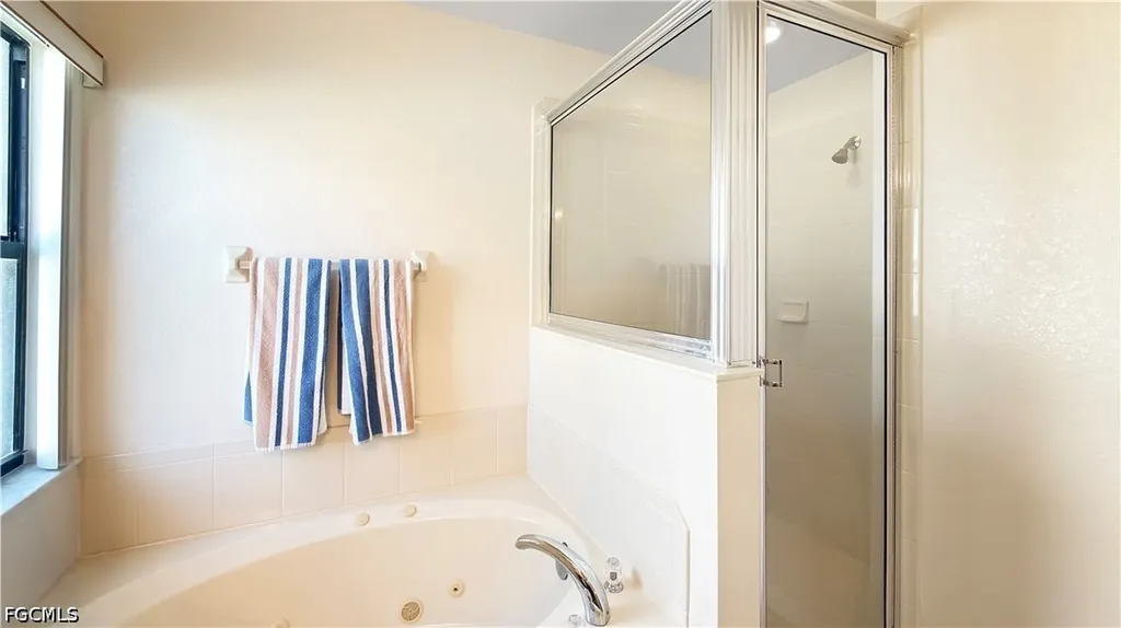 205 SW 42nd Street Cape Coral FL 33914