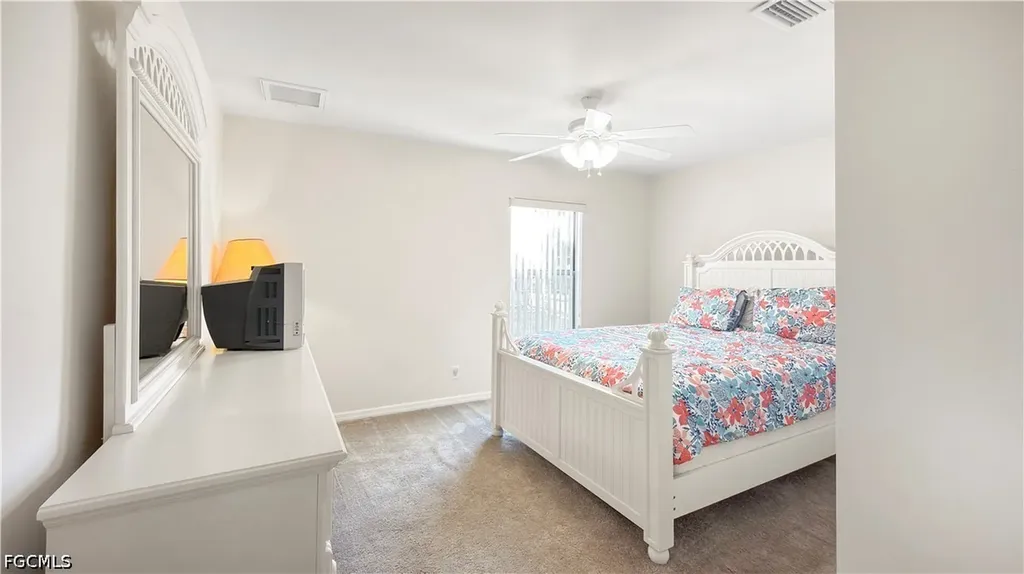 205 SW 42nd Street Cape Coral FL 33914