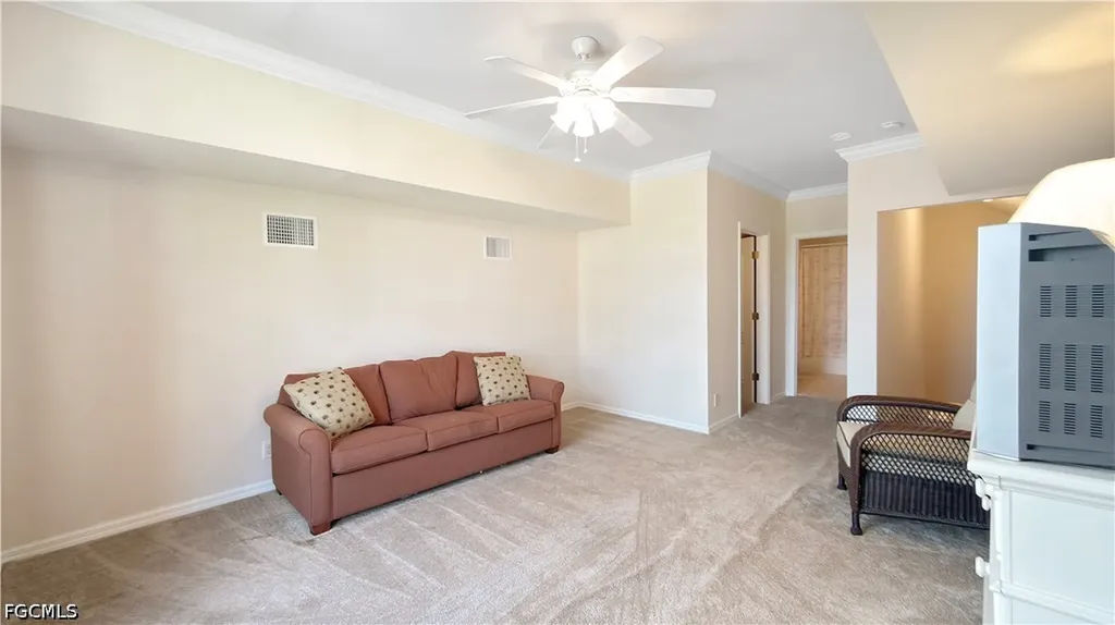 205 SW 42nd Street Cape Coral FL 33914