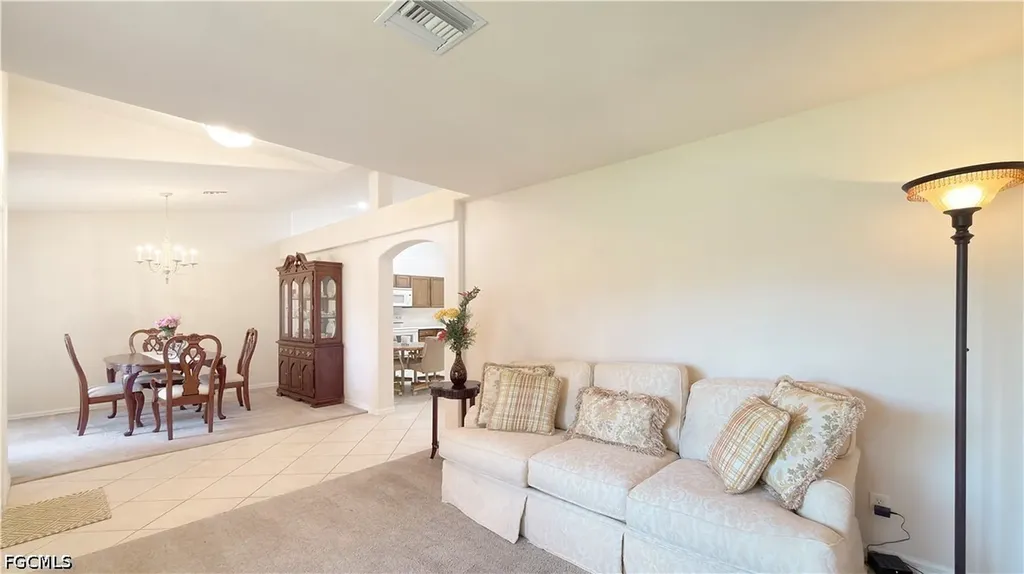 205 SW 42nd Street Cape Coral FL 33914
