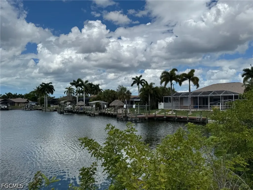4232 SW 21st Place Cape Coral FL 33914