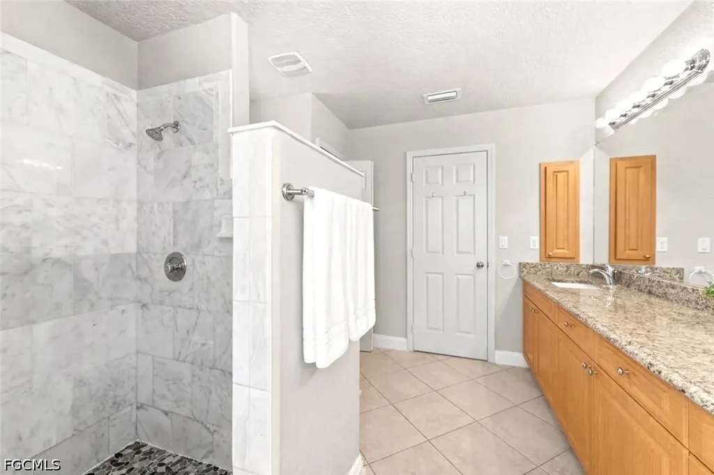 1422 SE 15th Terrace Cape Coral FL 33990