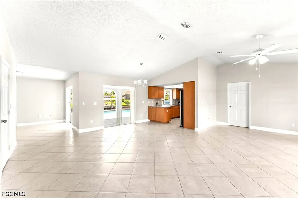 1422 SE 15th Terrace Cape Coral FL 33990