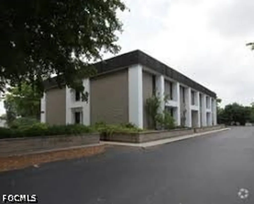 1910 Park Meadows Drive Fort Myers FL 33907