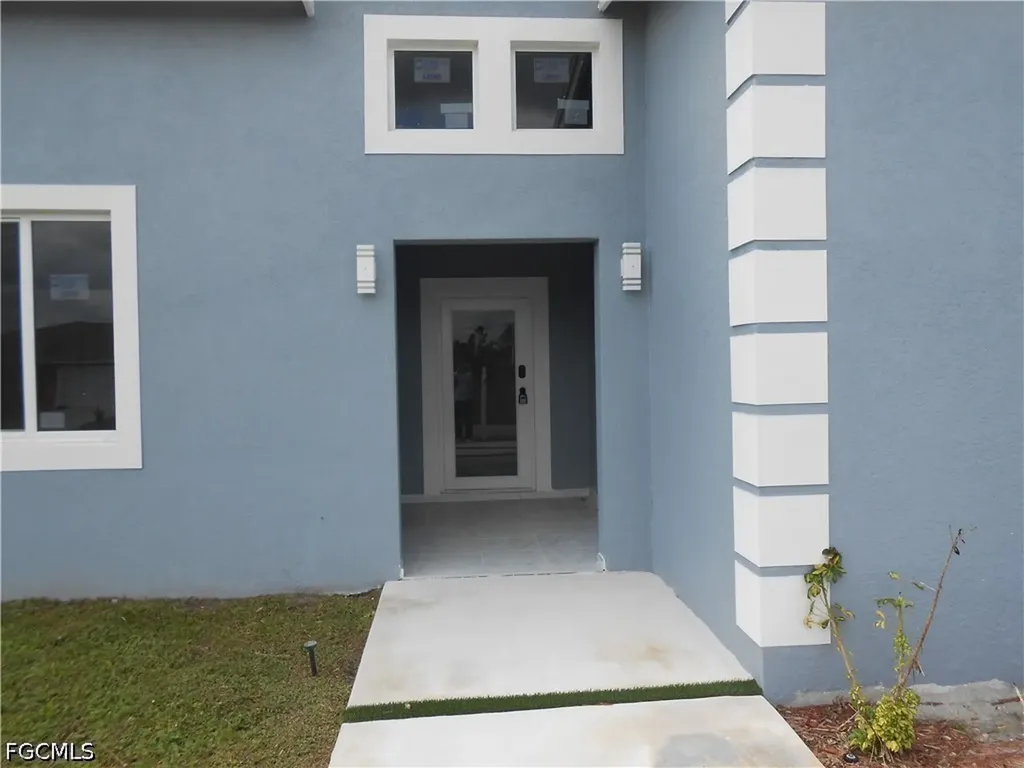 2809 55th Street W Lehigh Acres FL 33971