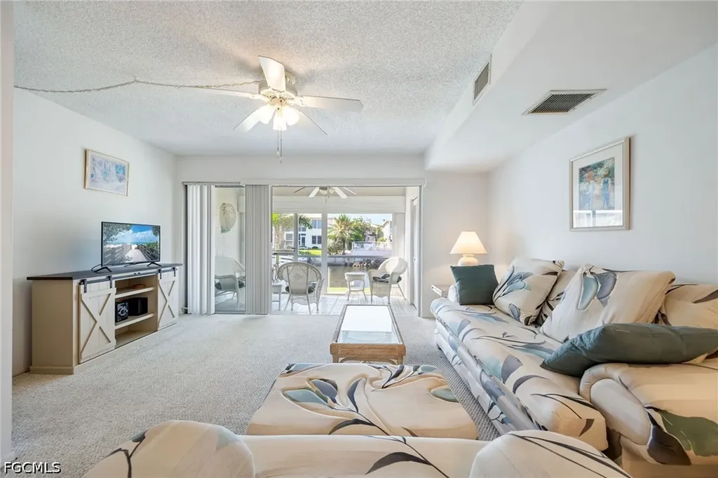 1322 SE 40th Street Cape Coral FL 33904