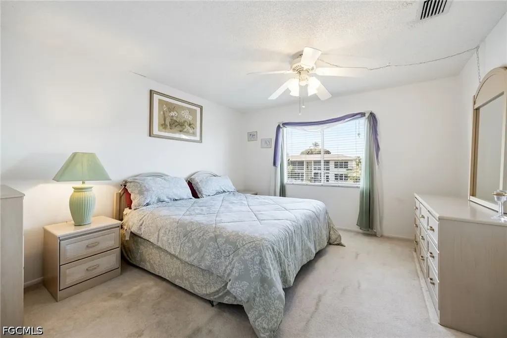 1322 SE 40th Street Cape Coral FL 33904