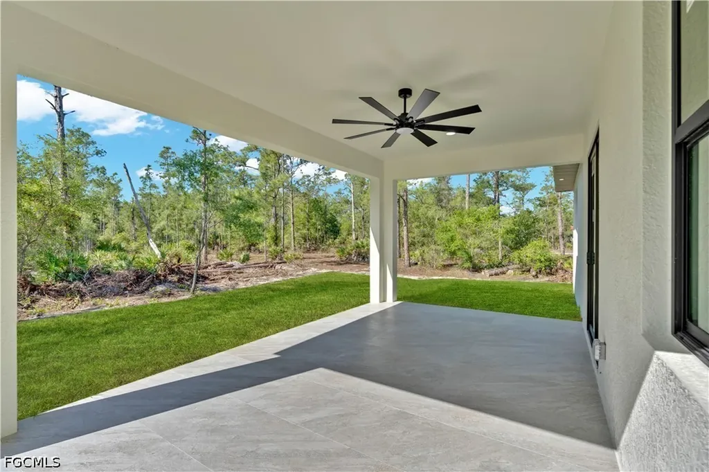 2102 E 13th Street Lehigh Acres FL 33972