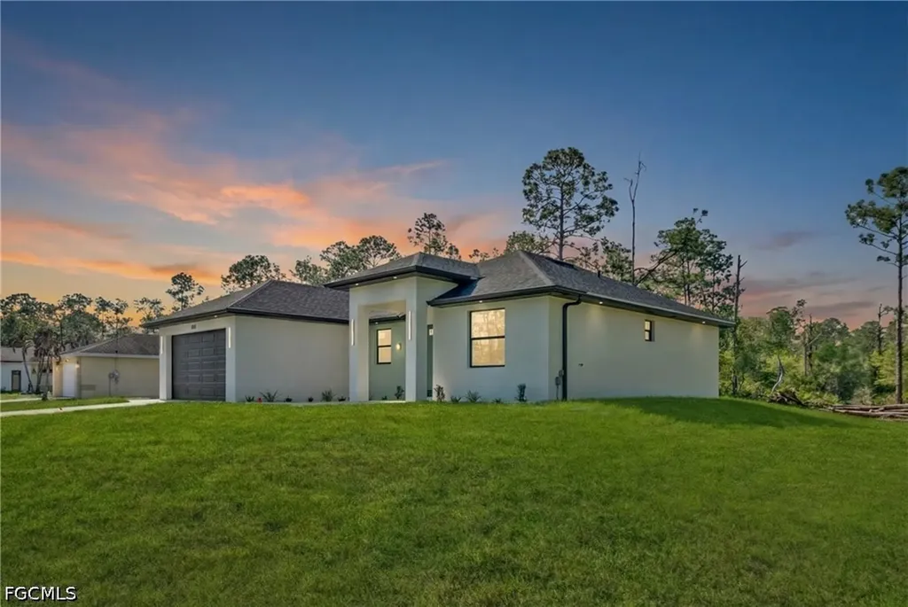 2102 E 13th Street Lehigh Acres FL 33972