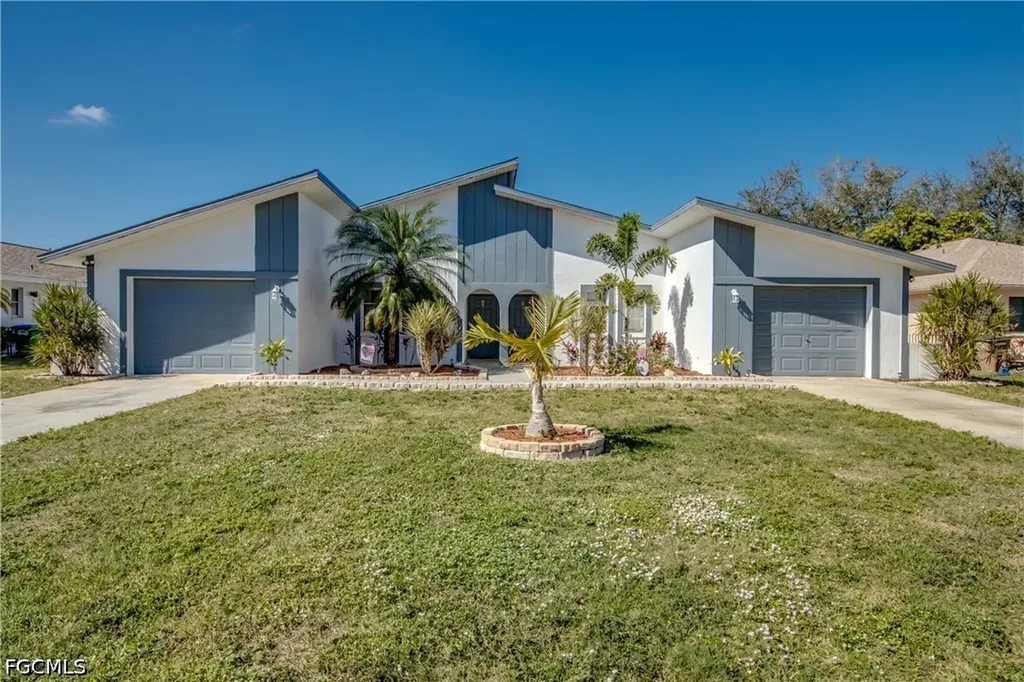 912 SE 24th Avenue Cape Coral FL 33990
