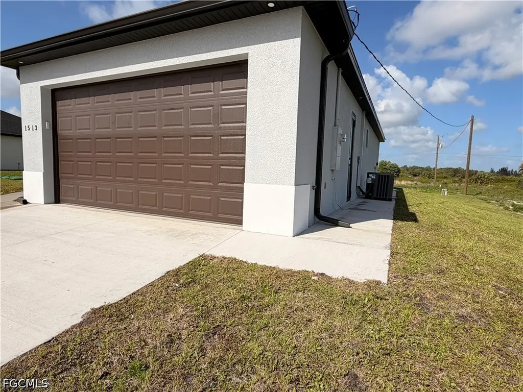1513 Roosevelt Avenue Lehigh Acres FL 33972
