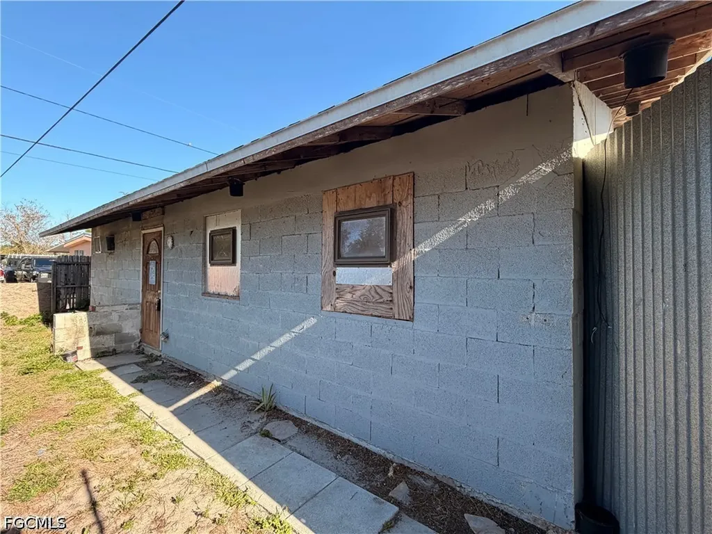 8406 Sevigny Drive North Fort Myers FL 33917