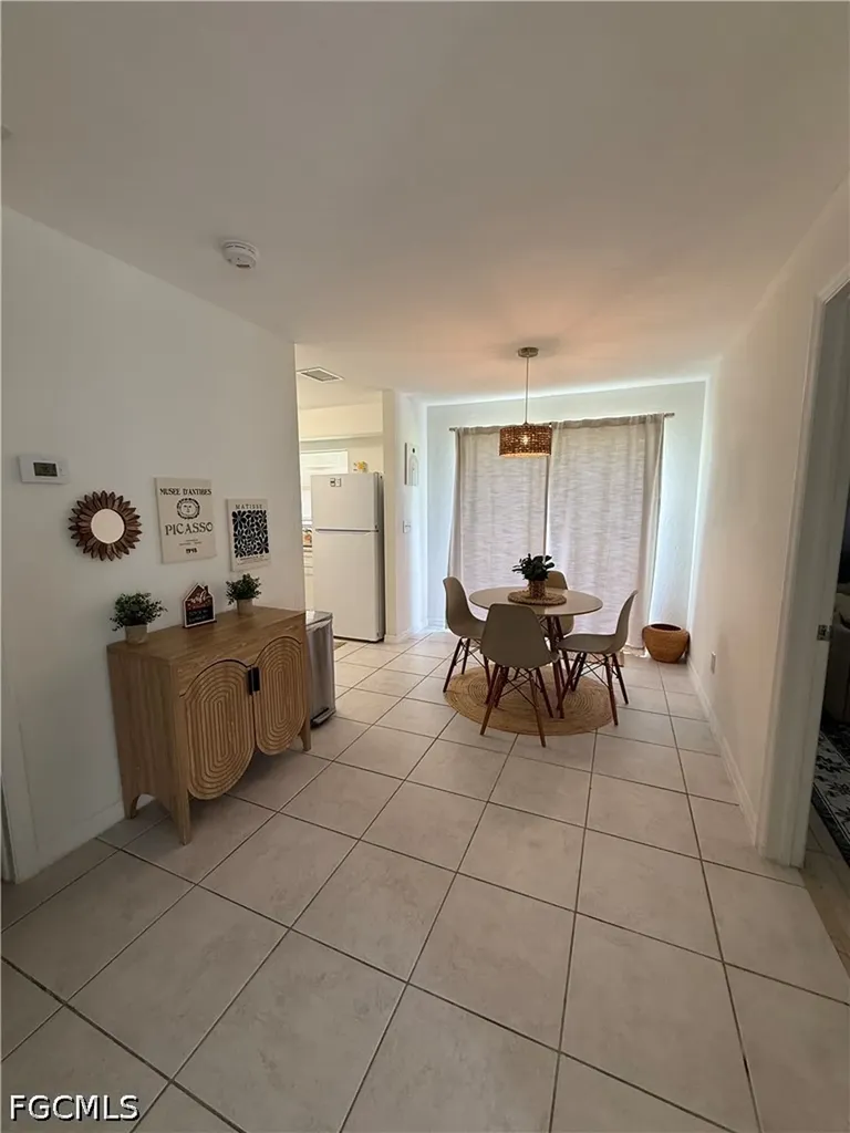 525 SE Van Loon Terrace Cape Coral FL 33990