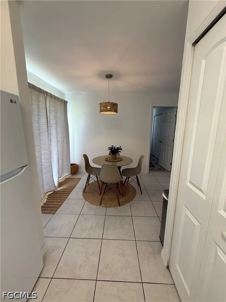 525 SE Van Loon Terrace Cape Coral FL 33990