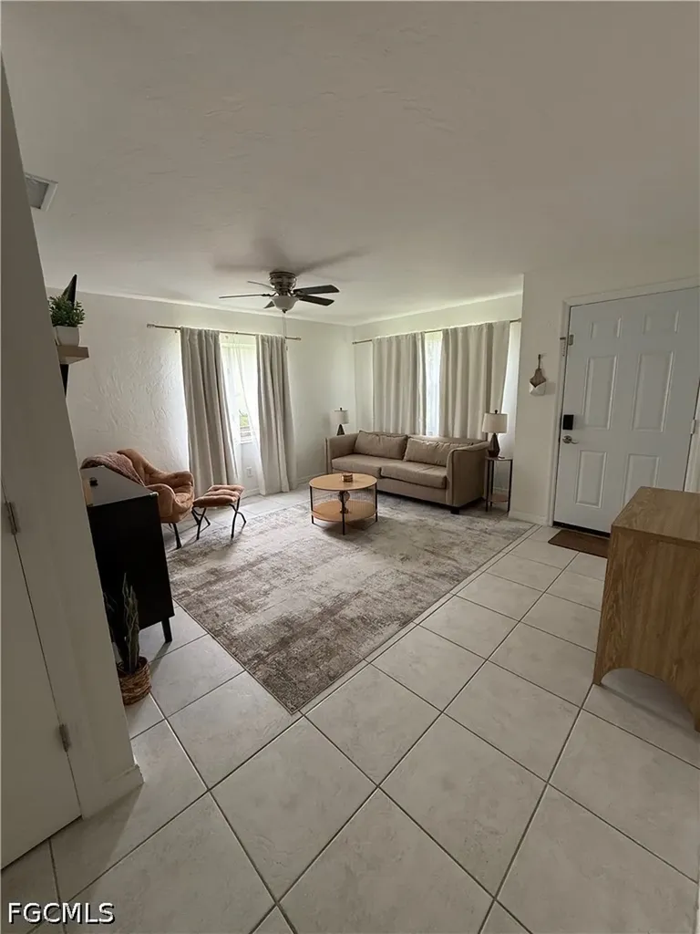 525 SE Van Loon Terrace Cape Coral FL 33990