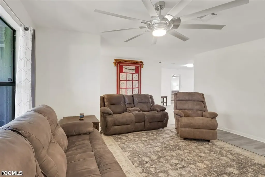1436 SE 17th Terrace Cape Coral FL 33990