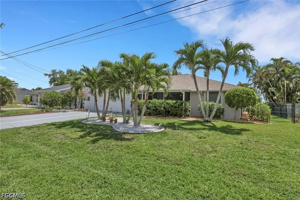 1436 SE 17th Terrace Cape Coral FL 33990